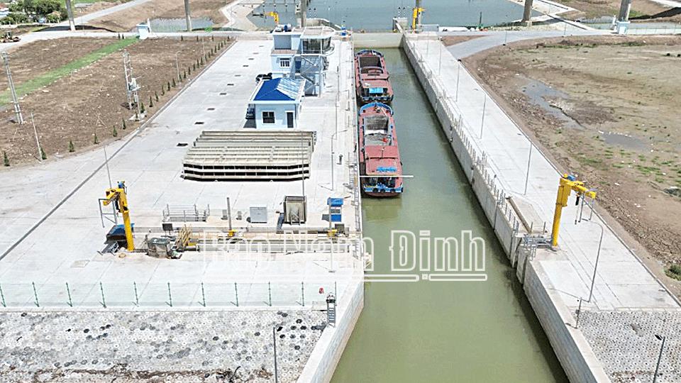 Đón cơ hội phát triển dịch vụ vận tải biển