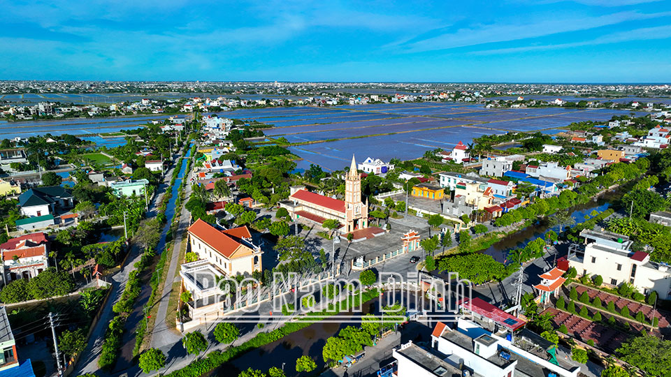 Tác phẩm tham dự giải báo chí Búa Liềm vàng lần thứ VIII-2023: Xây dựng Đảng trong sạch, vững mạnh “Gốc có vững, cây mới bền” - Kỳ II: Phát triển Đảng trong đồng bào có đạo: Nét riêng Nam Định