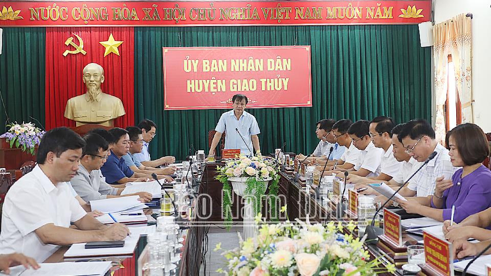 Giám sát việc thực hiện các chương trình mục tiêu quốc gia xây dựng nông thôn mới và giảm nghèo bền vững