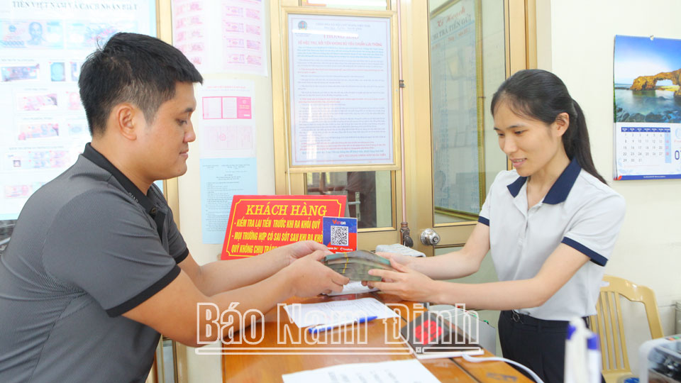 Gỡ khó để thúc đẩycho vay tiêu dùng