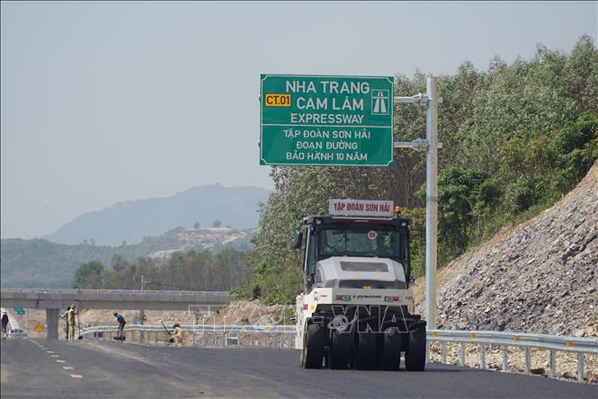 Yêu cầu xử lý bất cập về khai thác, bảo trì cao tốc