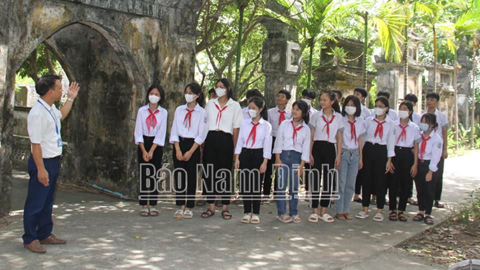 Hiện đại hóa vùng quê cách mạng