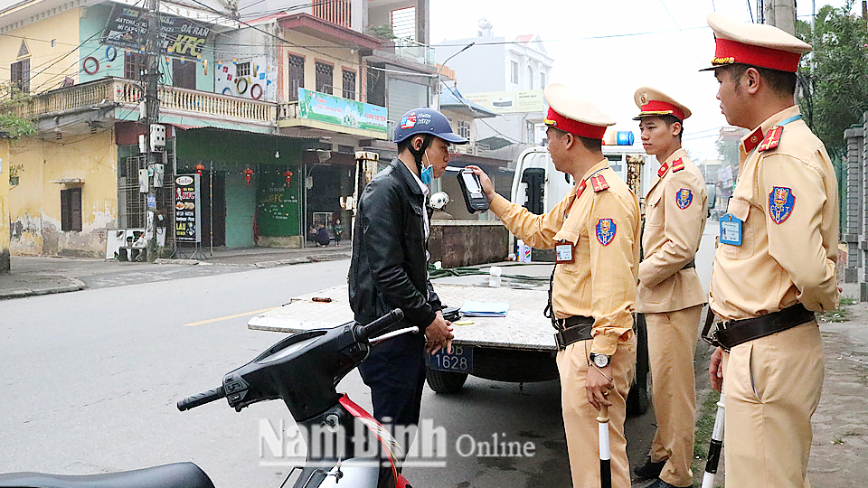 Xử lý 211 trường hợp vi phạm trật tự an toàn giao thông trong kỳ nghỉ lễ Quốc khánh 2-9