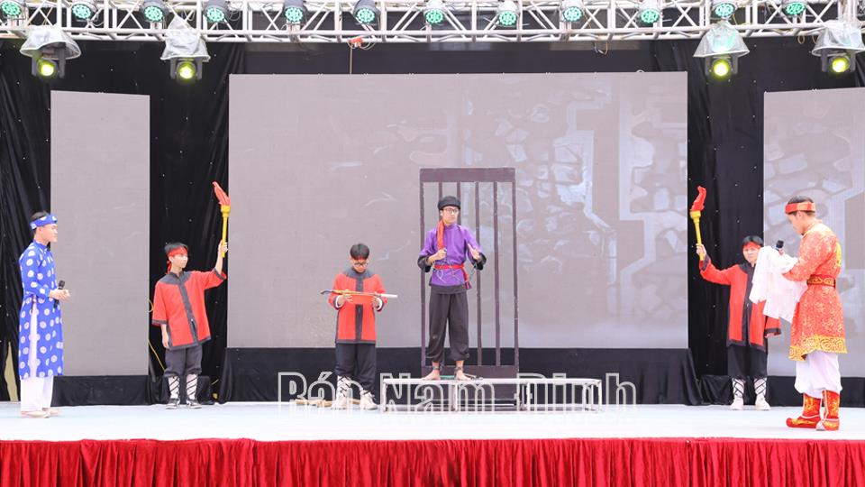 Hiệu quả từ hoạt động "sân khấu hóa học đường"