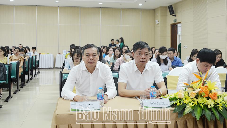 Phổ biến quy định pháp luật về quản lý ngoại hối trong hoạt động vay và trả nợ nước ngoài