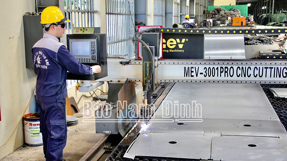 Thúc đẩy phát triểnngành công nghiệp cơ khí