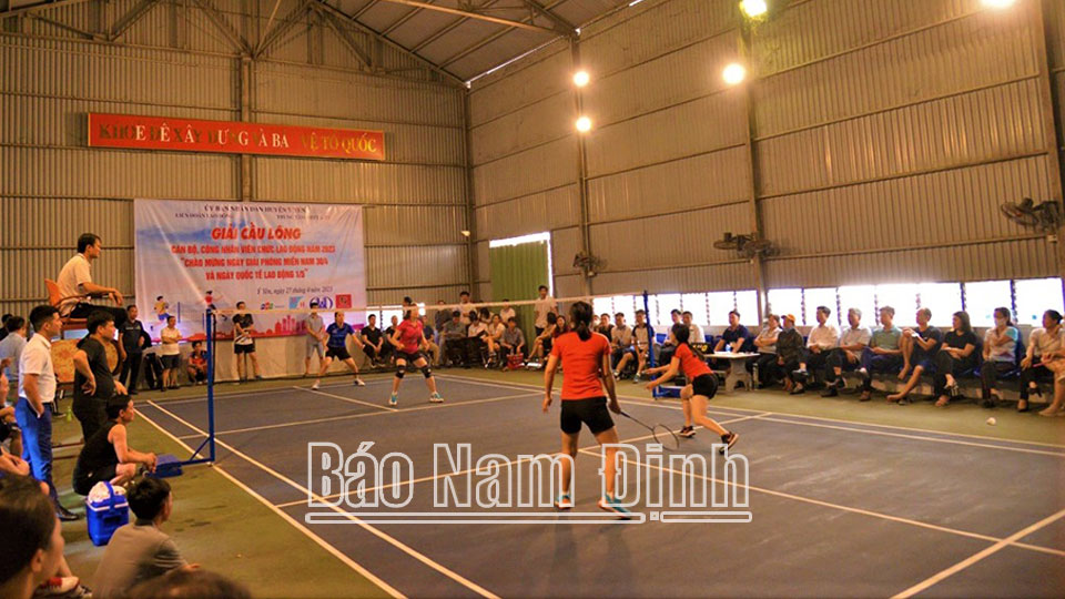 Công đoàn huyện Ý Yênhướng về người lao động