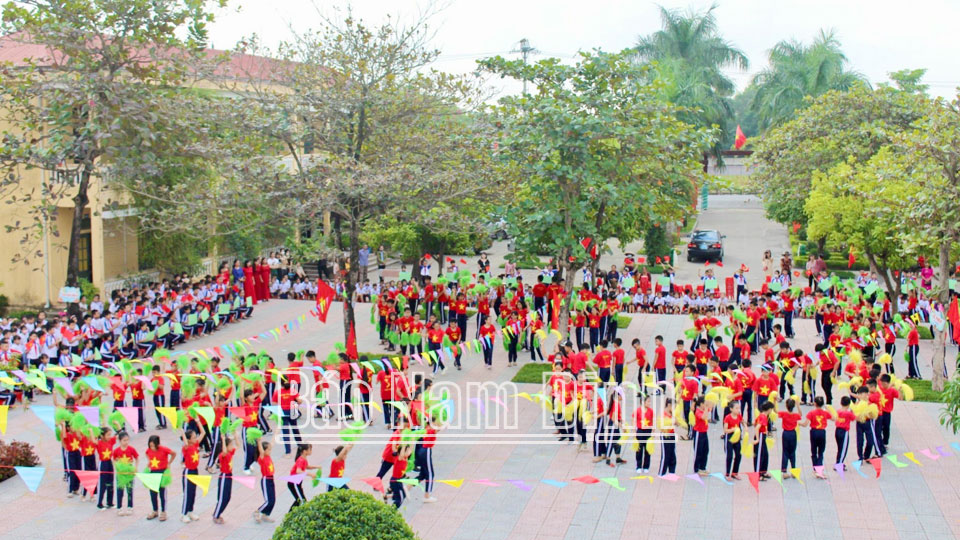 Vụ Bản phát triển phong tràovăn nghệ, thể thao học đường