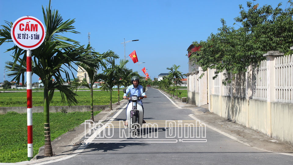 Vận động nhân dân tích cực xây dựng nông thôn mới nâng cao, kiểu mẫu