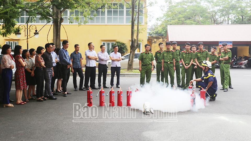 Tập huấn nghiệp vụ phòng cháy, chữa cháy năm 2023