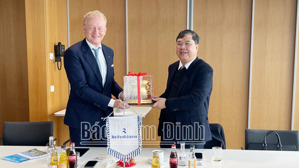 Đoàn công tác của tỉnh thăm, làm việc, xúc tiến đầu tư tại một số nước châu Âu