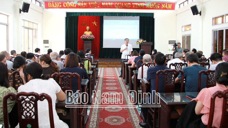 Tập huấn nghiệp vụ chuyên đề xây dựng tác phẩm báo chí về công tác xây dựng Đảng