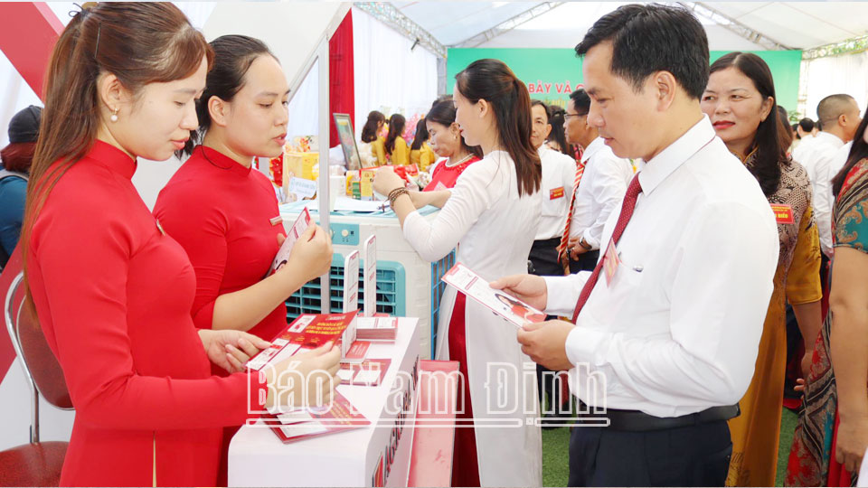 Các ngân hàng chạy đua thu hút nhân lực công nghệ số