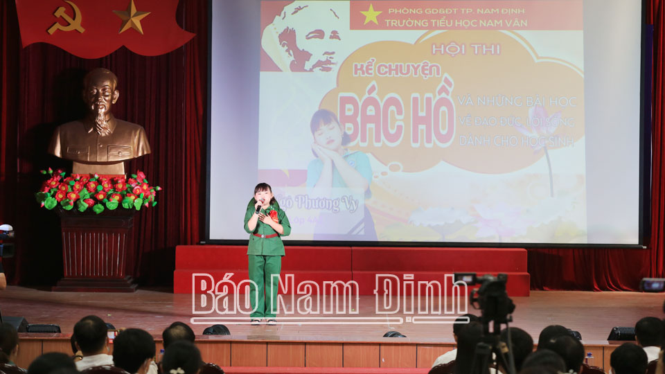 Đổi mới giáo dục và đào tạo theo hướngcoi trọng phát triển phẩm chất, năng lực người học