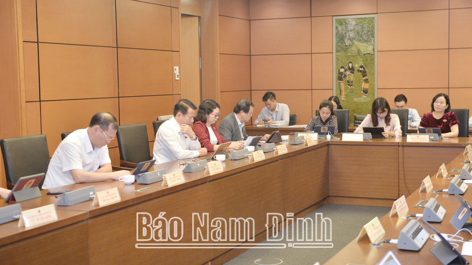 Kỳ họp thứ 8, Quốc hội khóa XV: Đoàn đại biểu Quốc hội tỉnh Nam Định tán thành với việc thành lập thành phố Huế trực thuộc Trung ương