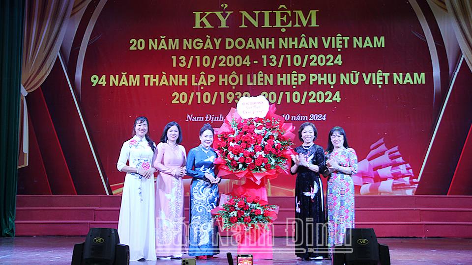 Hội Nữ doanh nhân tỉnh tổ chức các hoạt động kỷ niệm Ngày Doanh nhân Việt Nam