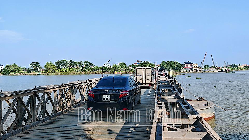 Từ 7 giờ 30 phút ngày 14/10/2024, cầu phao Ninh Cường đã chính thức trở lại hoạt động bình thường