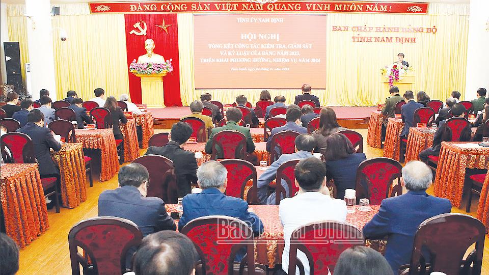 Kỷ niệm 76 năm Ngày truyền thống ngành Kiểm tra Đảng (16/10/1948 - 16/10/2024): Đổi mới, nâng cao hiệu quả công tác kiểm tra, giám sát và thi hành kỷ luật của Đảng