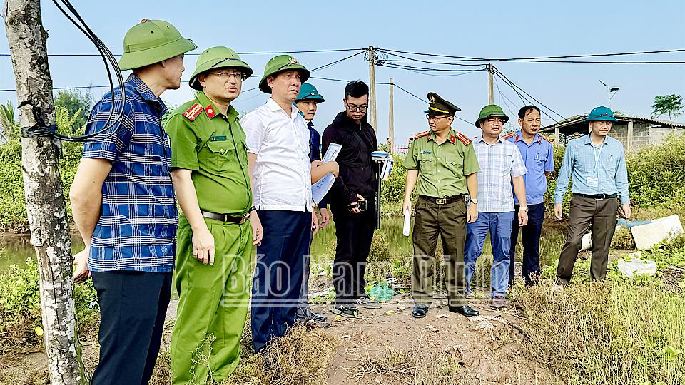 Tiến hành đo đạc đất đợt 3 để giải phóng mặt bằng phục vụ Tổ hợp 3 dự án Thép Xanh của Tập đoàn Xuân Thiện tại khu vực Cồn Xanh