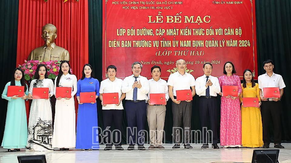 Bế mạc lớp bồi dưỡng, cập nhật kiến thức đối với cán bộ diện Ban TVTU quản lý năm 2024