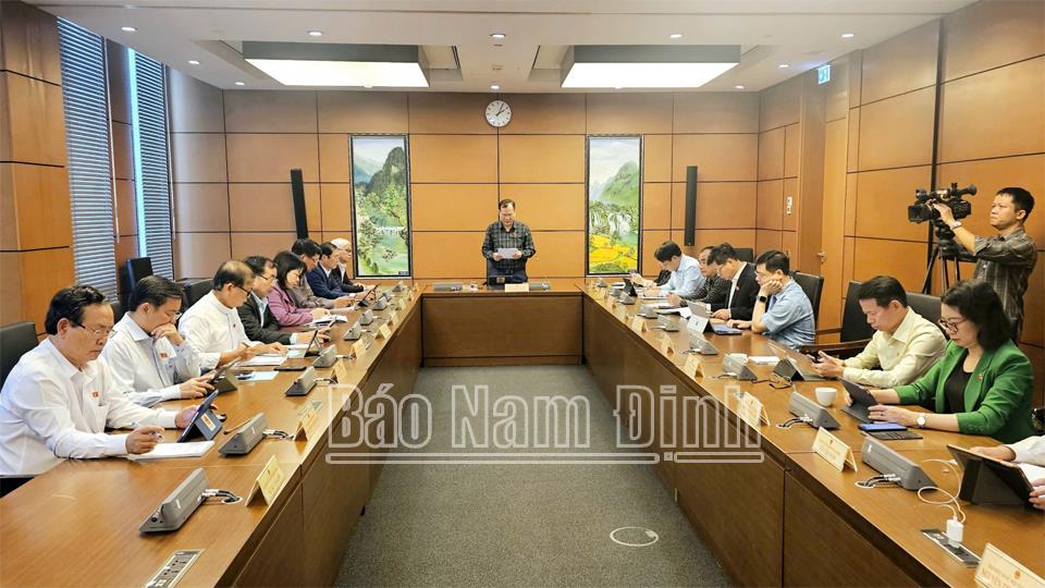 Kỳ họp thứ 8, Quốc hội khóa XV: Đoàn đại biểu Quốc hội tỉnh Nam Định tham gia thảo luận tại tổ