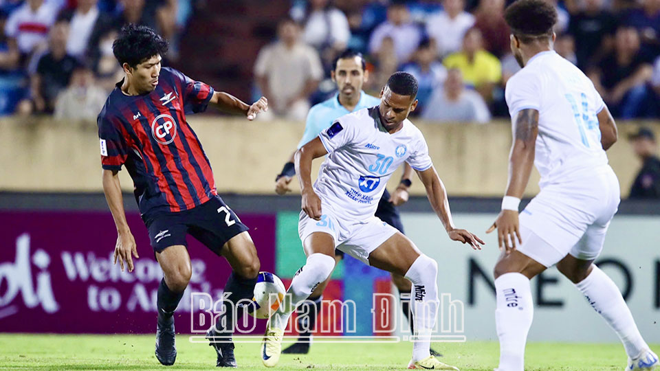 CLB Thép Xanh Nam Định hoà đội bóng đến từ Thái Lan tại Cúp C2 châu Á 2024-2025