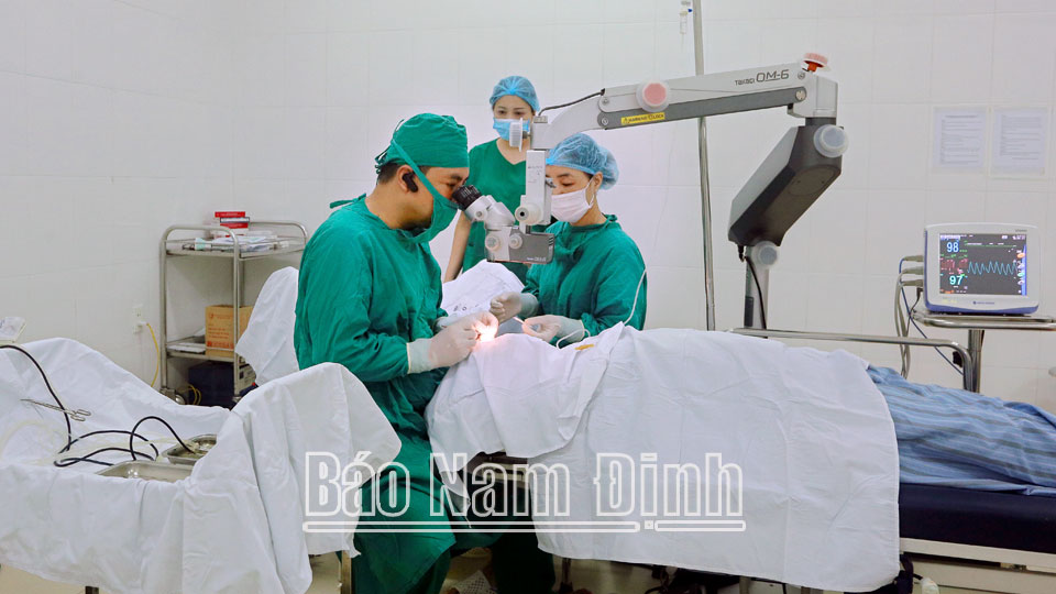 Nâng cao chất lượnghệ thống y tế công lập