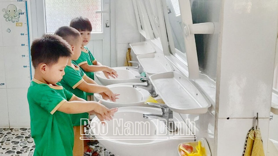 Phòng, chống dịch bệnh trong trường họcthời điểm giao mùa thu - đông