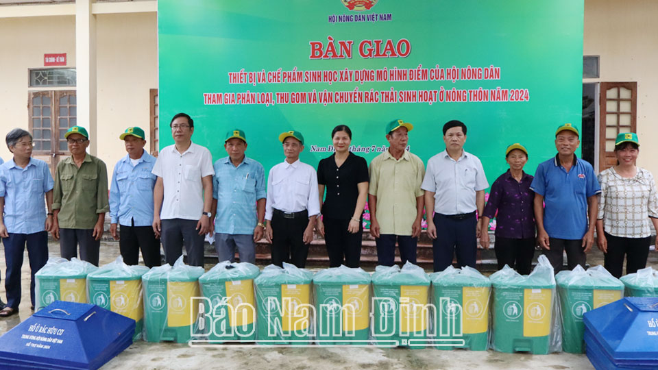 Học tập và làm theo tư tưởng, đạo đức, phong cách Hồ Chí Minh: Nhân rộng điển hìnhnông dân làm theo Bác