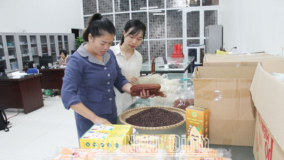 Đảng bộ xã Mỹ Phúc đưa nghị quyết của Đảng vào cuộc sống