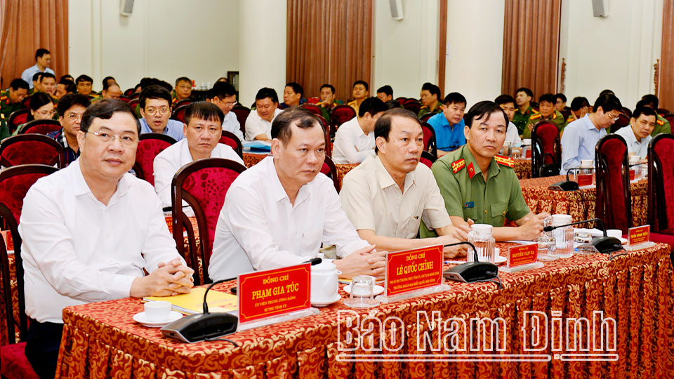 Quán triệt, triển khai thực hiện Nghị quyết của Bộ Chính trị về xây dựng lực lượng Công an nhân dân trong tình hình mới