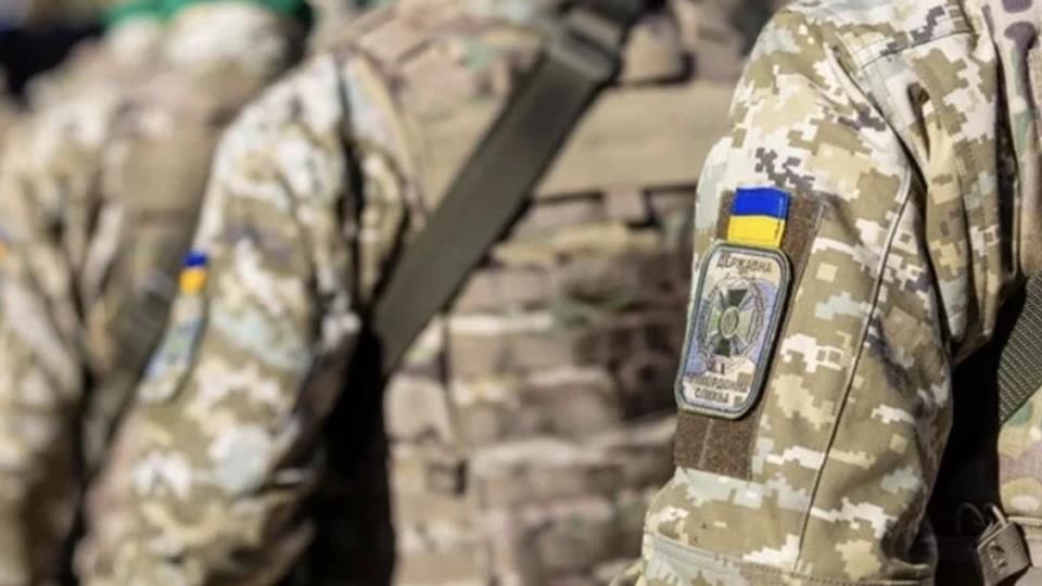 Mỹ cung cấp gói viện trợ quân sự mới trị giá 100 triệu USD cho Ukraine