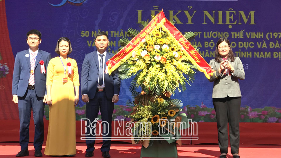 Trường THPT Lương Thế Vinh kỷ niệm 50 năm thành lập