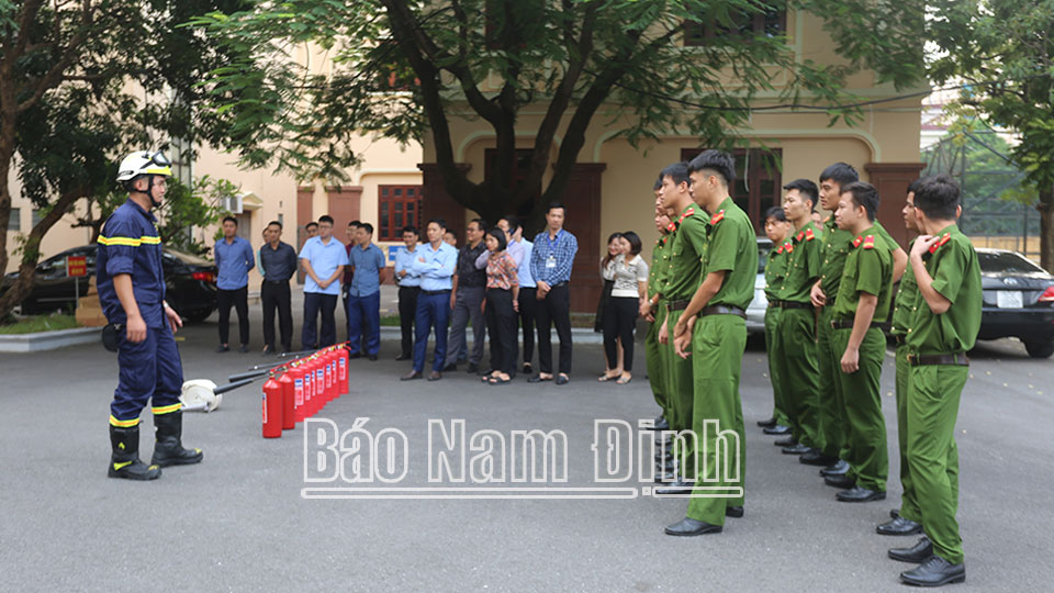 Nhân Ngày Pháp luật Việt Nam (9-11): Lan tỏa tinh thần thượng tôn pháp luật