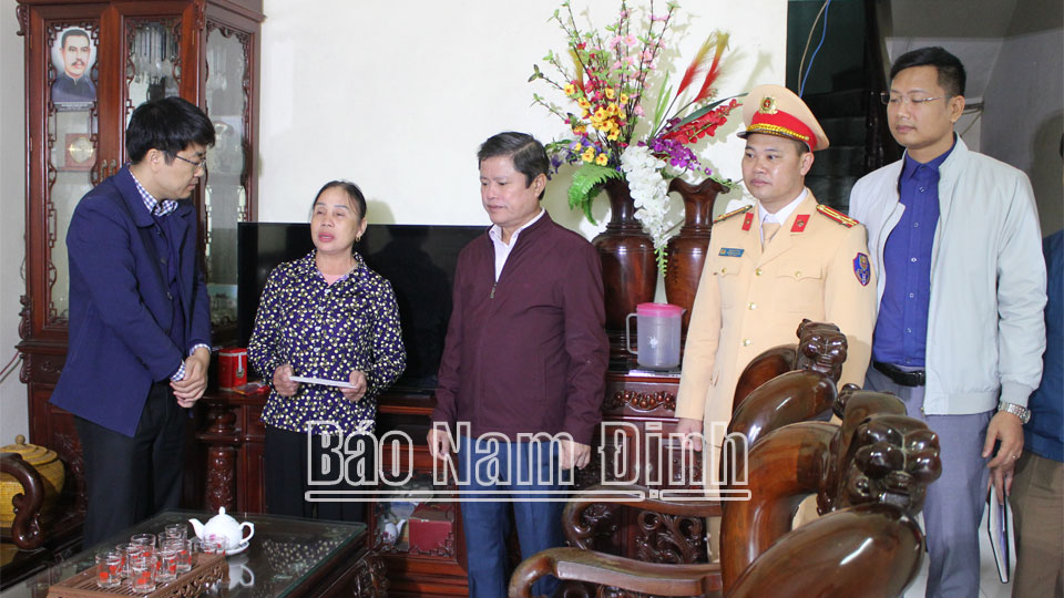 Hưởng ứng "Ngày Thế giới tưởng niệm các nạn nhân tử vong do tai nạn giao thông": Chung tay xoa dịu nỗi đau tai nạn giao thông