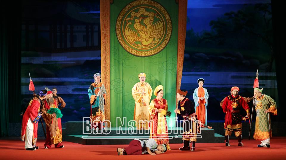 “Thần y” - Vở chèo thành công của Nhà hát Nghệ thuật truyền thống tỉnh