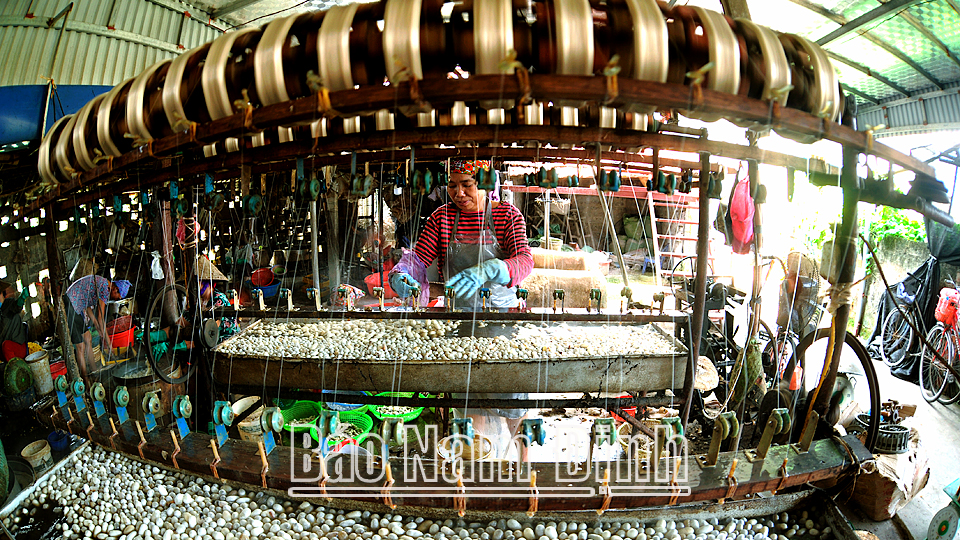 Gìn giữ tinh hoa văn hóa làng nghề