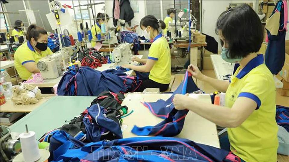 Hà Nội: Dự báo thưởng Tết một số ngành giảm sâu