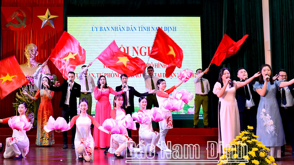 Quan tâm củng cố, nâng cao chất lượng các chi bộ đảng trong nhiệm kỳ mới