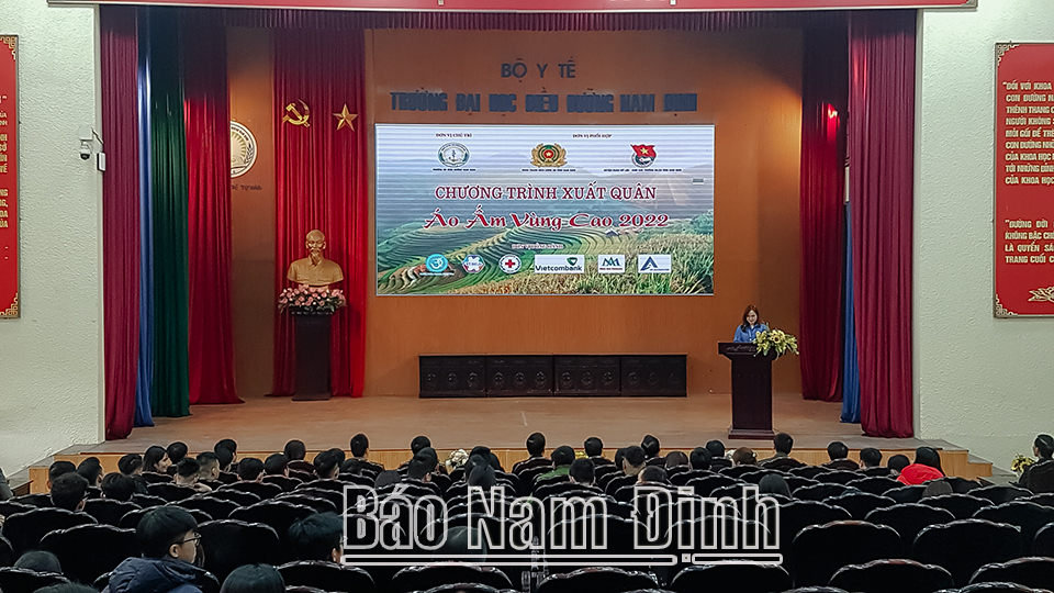 Chương trình “Áo ấm vùng cao năm 2022”