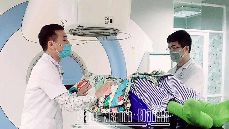 Vượt khó thực hiện tốt công tác bảo vệ, chăm sóc sức khỏe nhân dân