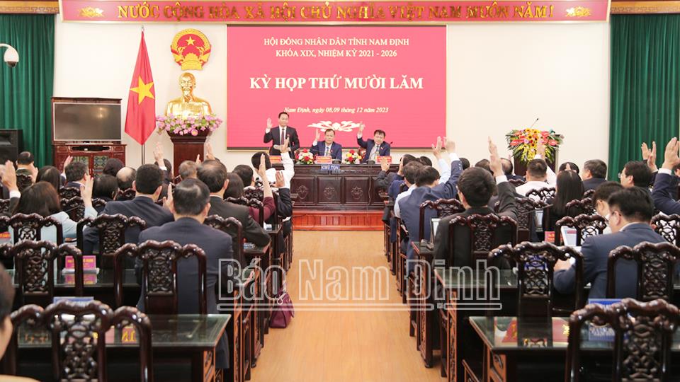 Tiếp tục phiên làm việc buổi chiều ngày thứ nhất kỳ họp thứ mười lăm HĐND tỉnh khóa XIX