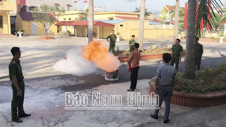 Phát huy vai trò của công đoàntrong công tác phòng, chống cháy nổ