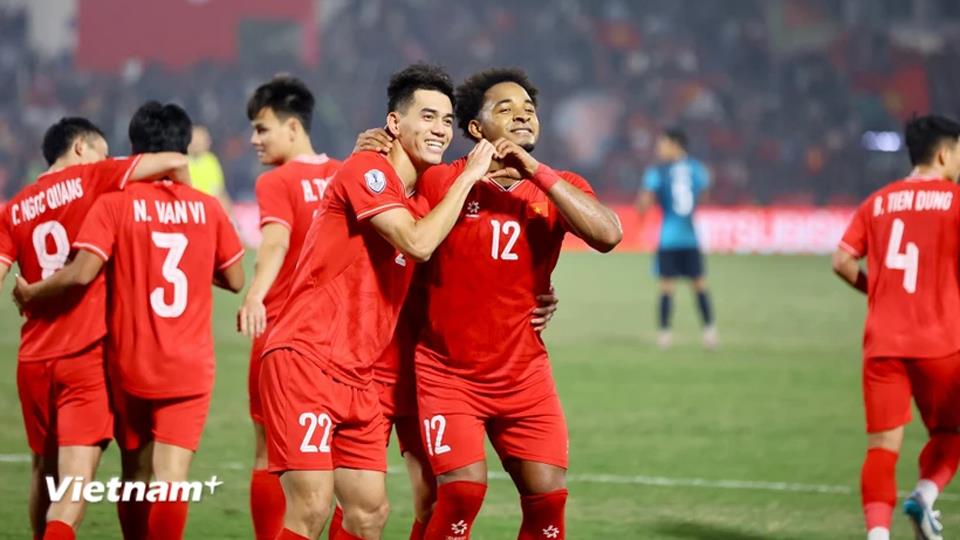 AFF Cup 2024: Thắng đậm Singapore, Việt Nam hiên ngang vào chung kết