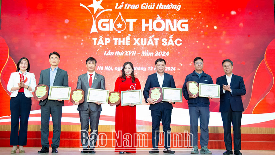 Nam Định đạt 3 giải thưởng xuất sắc tại sự kiện Giọt hồng năm 2024