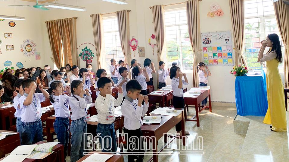 Hải Hậu chú trọng xây dựng trườngđạt chuẩn quốc gia, chuẩn xanh - sạch - đẹp - an toàn