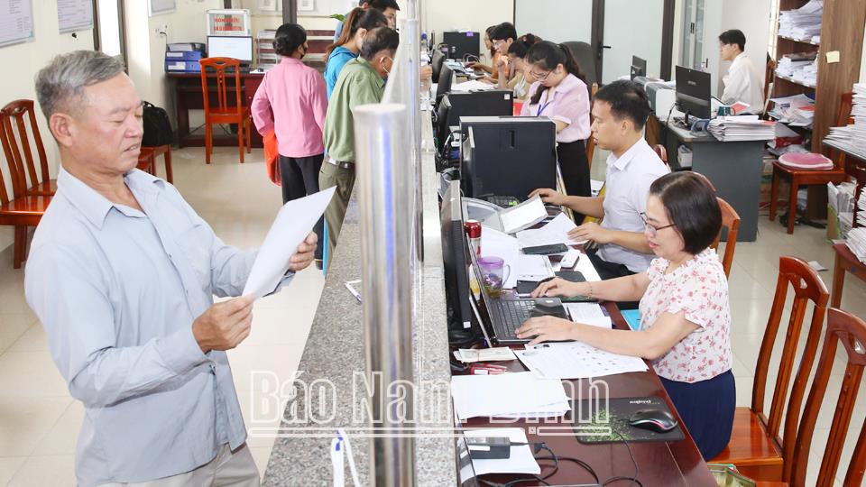 Xuân Trường xây dựng nền hành chínhphục vụ, chuyên nghiệp, hiện đại