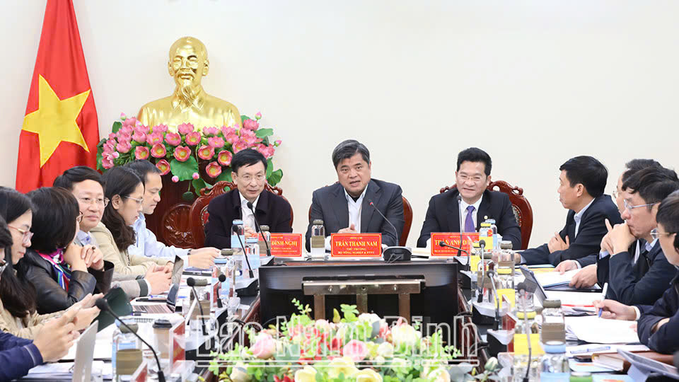 Bộ Nông nghiệp và Phát triển nông thôn làm việc với tỉnh về chương trình xây dựng nông thôn mới nâng cao, kiểu mẫu