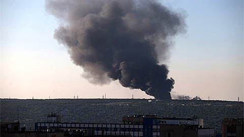 Ukraine: Quân chính phủ tăng cường lực lượng gần Donetsk