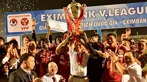 Nhìn lại Giải bóng đá vô địch quốc gia V-League 2014: Khắc khoải niềm tin "chuyên nghiệp"